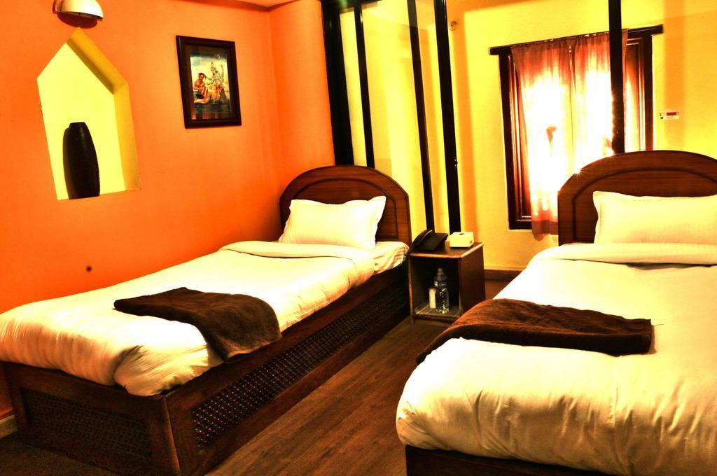 Siddhi Home & Restaurant Bhatgoan Exterior foto