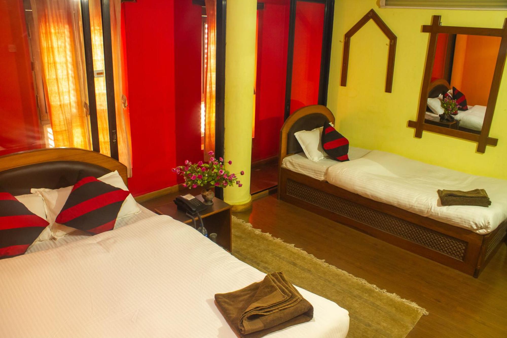 Siddhi Home & Restaurant Bhatgoan Exterior foto
