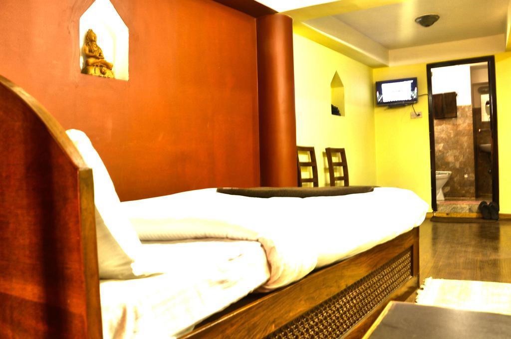 Siddhi Home & Restaurant Bhatgoan Exterior foto