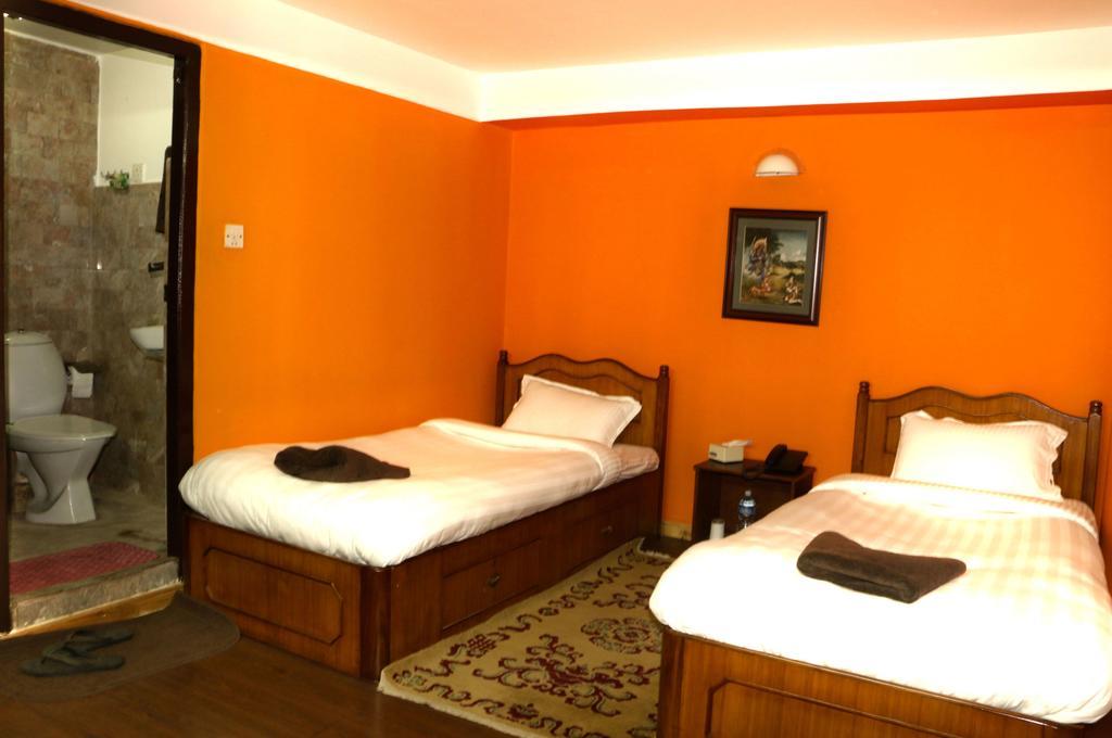 Siddhi Home & Restaurant Bhatgoan Exterior foto