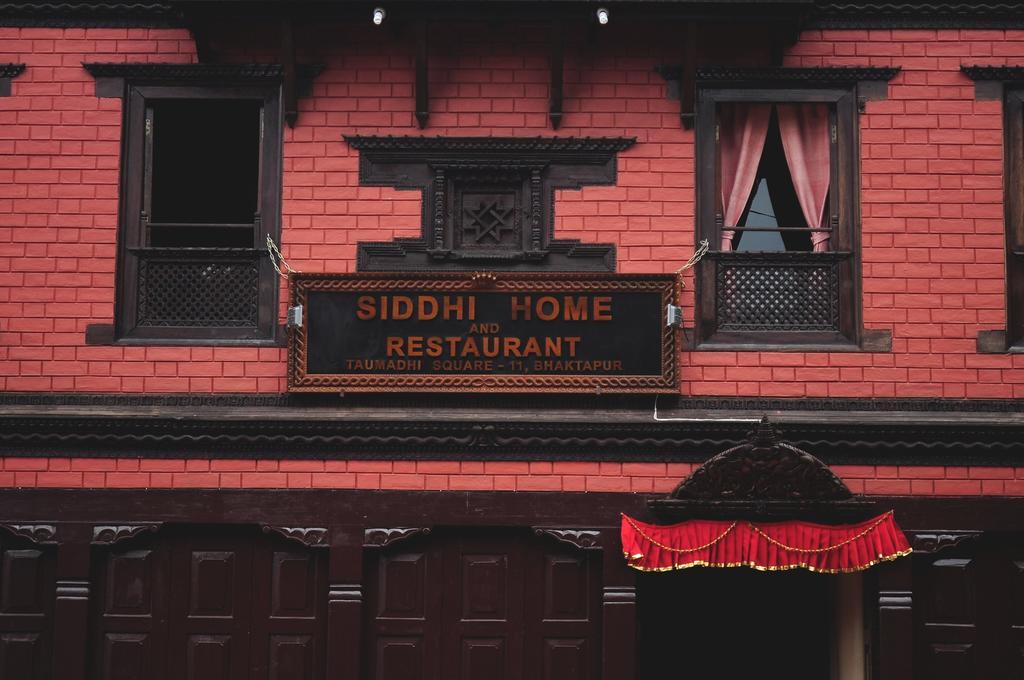 Siddhi Home & Restaurant Bhatgoan Exterior foto