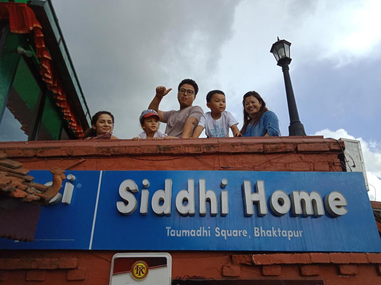 Siddhi Home & Restaurant Bhatgoan Exterior foto